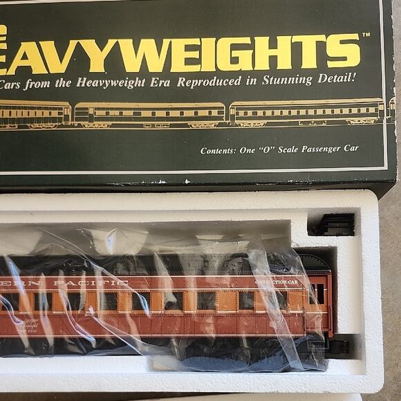 The Heavyweights Passenger Car Model- SP Daylight Instrcction Car Coach - Picture 5 of 5